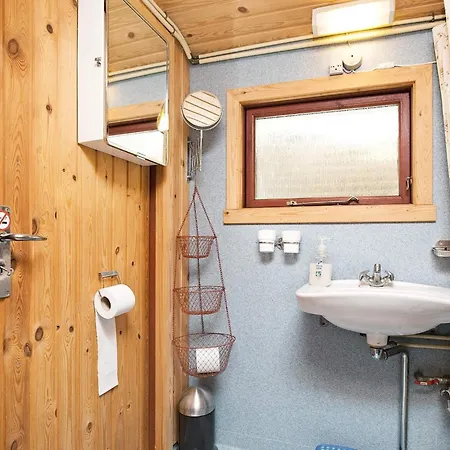 6 Person In Dannemare-by Traum Dannemare